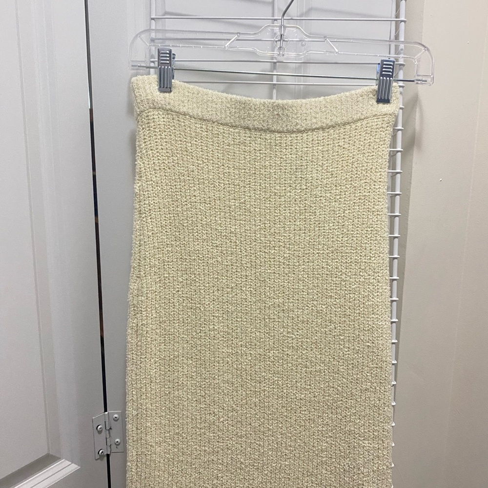 H&M Cream Textured Midi Skirt